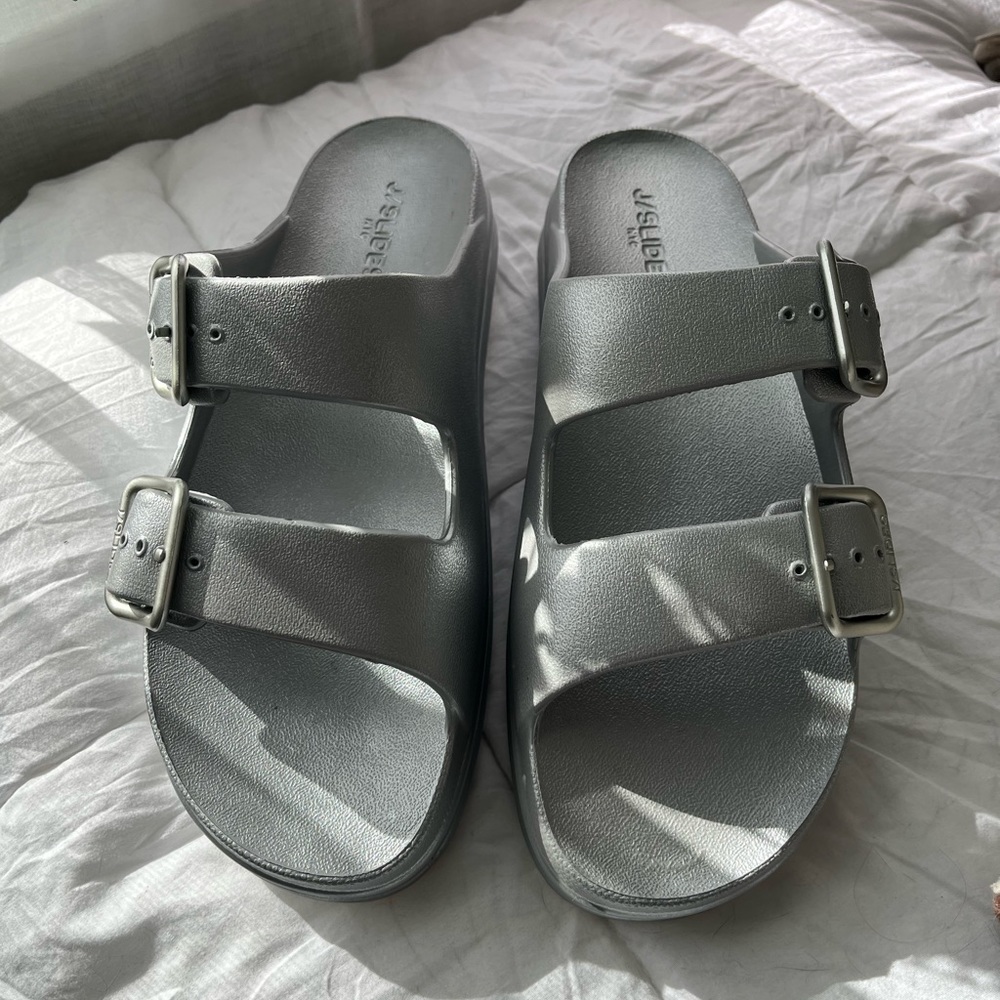 Platform slides
